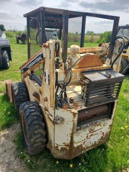 international skid steer 4130 specs|ih 4130 skid loader parts.